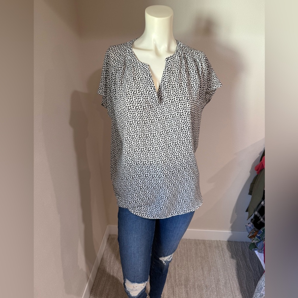 Banana Republic Black and White Patterned Top